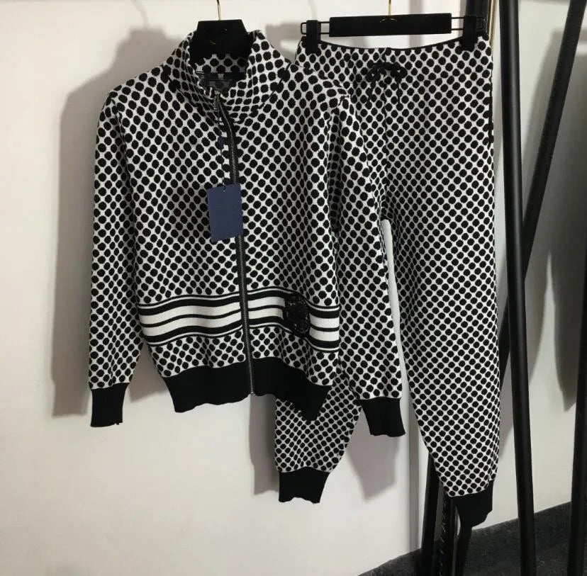 Three-piece Womens Designer Tracksuits Two Piece Women Sets Fashion G Letter Print Cardigan Jacket Casual Trousers And Suspender Top Suit