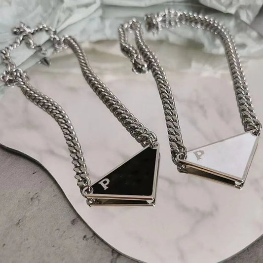 Designer silver color mens necklace women triangle letters love trendy punk men enamel cool street womens pendants necklaces ladies chains luxury jewlery prad