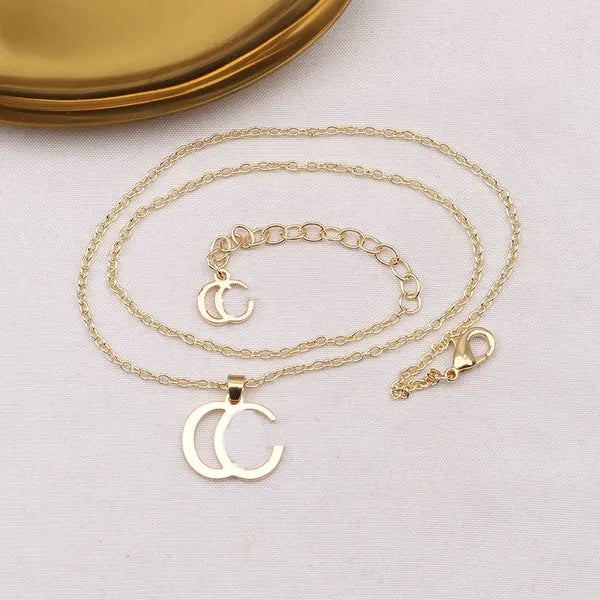 Luxury 18K Gold Plated Necklaces Jewlery Designer For Women Fashional Pendant Necklace Wedding Party Gift