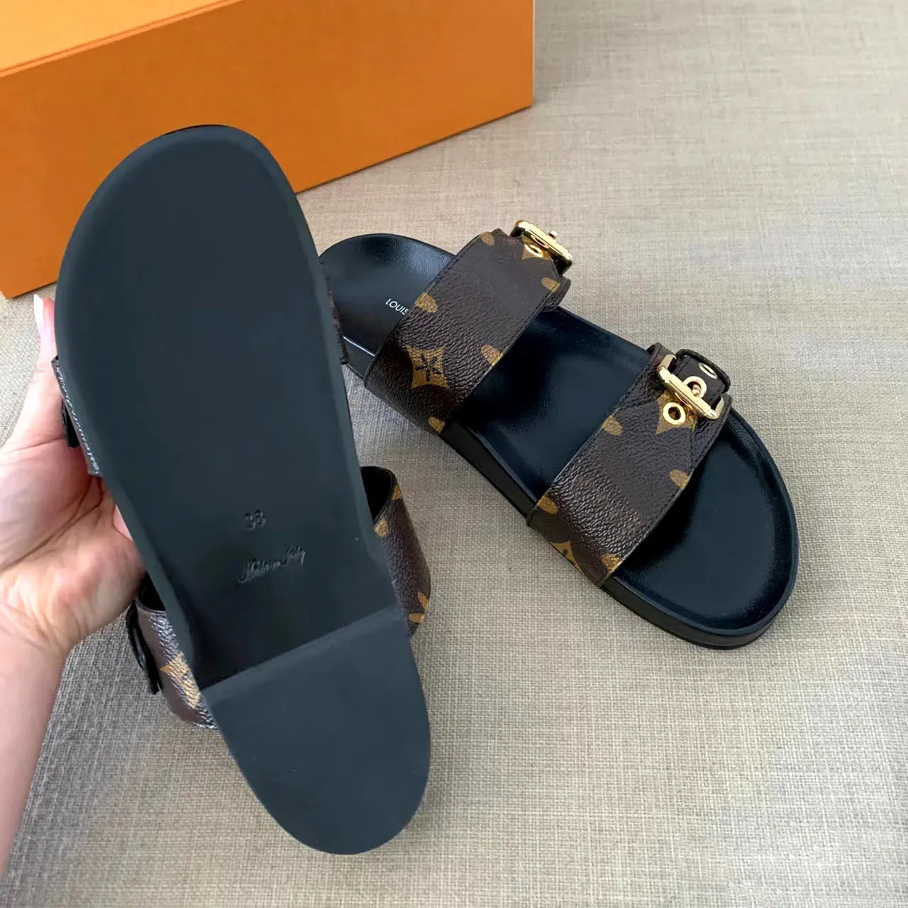 7a top quality gold-tone wedge sandal famous designer woman luxury Shoe 2 strap embossed Slippers newest flat heel slides man Summer Beach mule lady big size late Slide