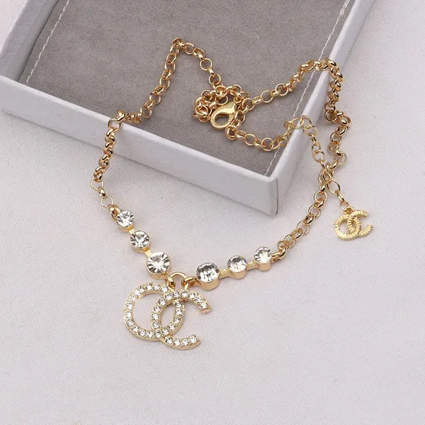 Luxury 18K Gold Plated Necklaces Jewlery Designer For Women Fashional Pendant Necklace Wedding Party Gift