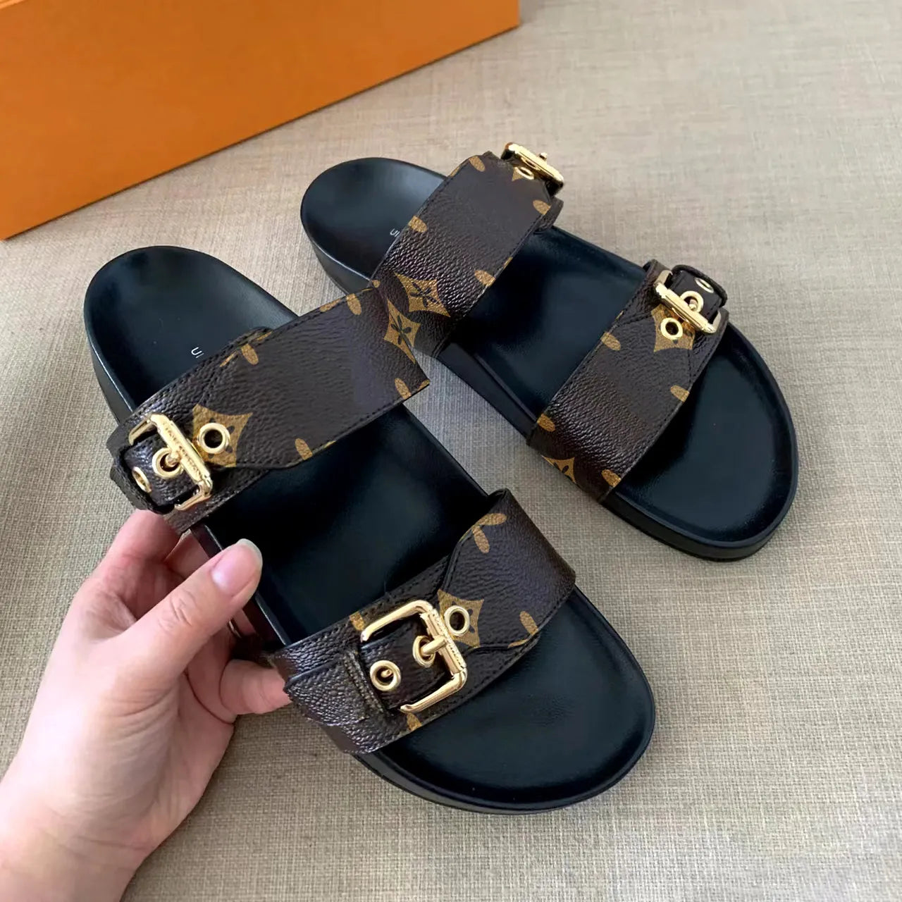 7a top quality gold-tone wedge sandal famous designer woman luxury Shoe 2 strap embossed Slippers newest flat heel slides man Summer Beach mule lady big size late Slide